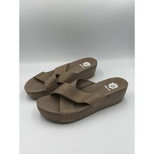 Yellow Box Jello Rhinestone Flip Flops Wedge Sandals Beige Tan Women's Size 9.5